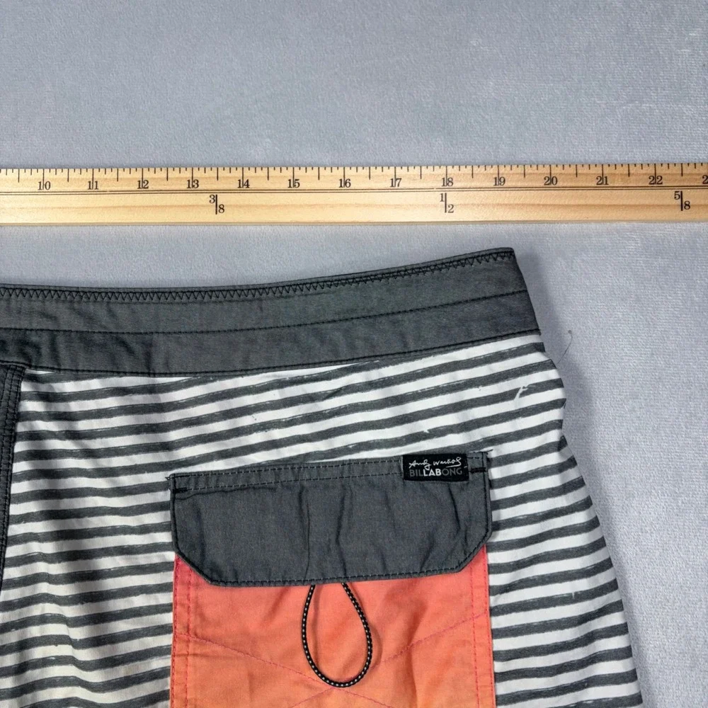 Billabong Andy Warhol Board Shorts Mens 38 Gray Pink Polka Dot Striped Trunks